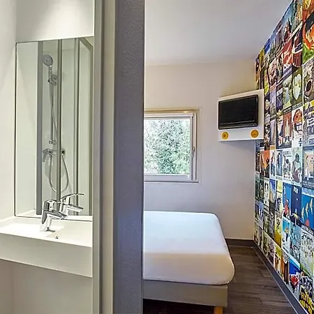 Hotelf1 Toulouse Airport Hotel *